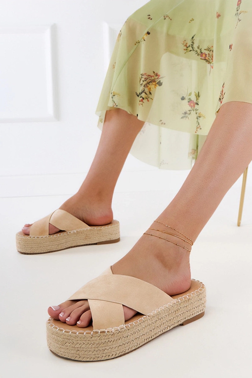 Zandkleurige espadrille slippers met...