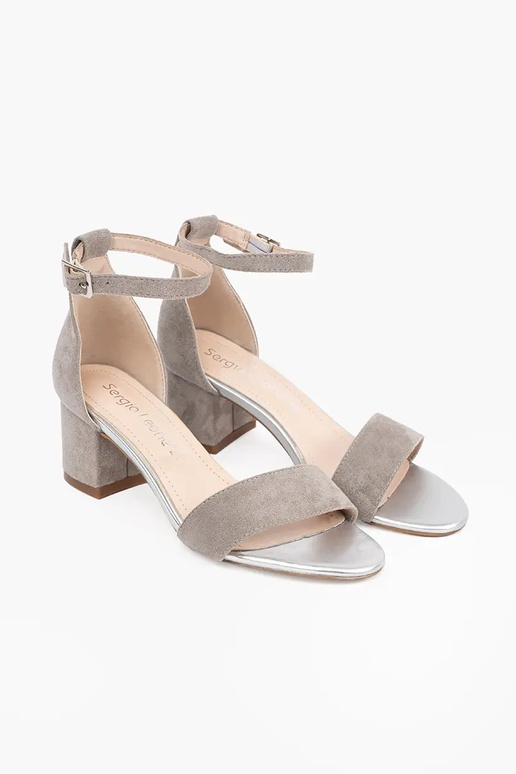 Basutės met hakken SERGIO LEONE