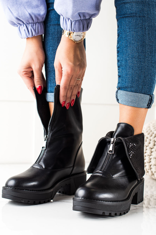 Dameslaarzen van ĮyĮijanus choleĮka... Dameslaarzen van ĮyĮijanus choleĮka...