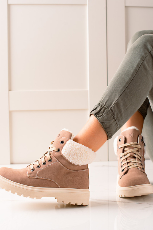 Stijlvolle enkellaarzen van kunstleer Stijlvolle enkellaarzen van kunstleer