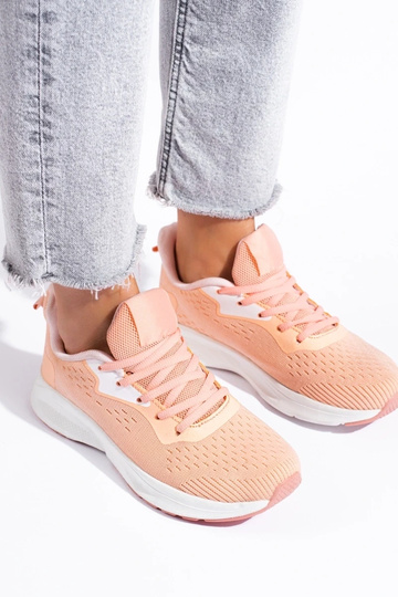 met riemen sportschoenen... 2