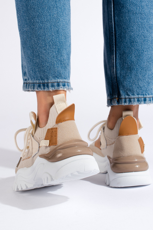 met veters Sneakers model schoenen...