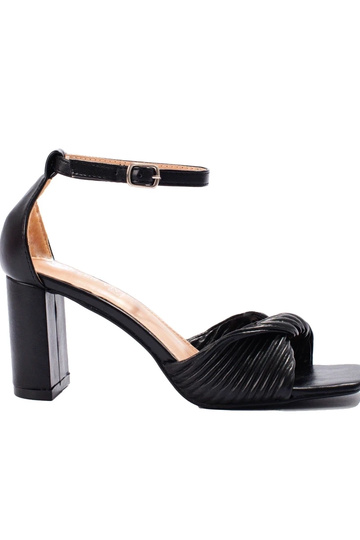 zwarte sandalen met hak