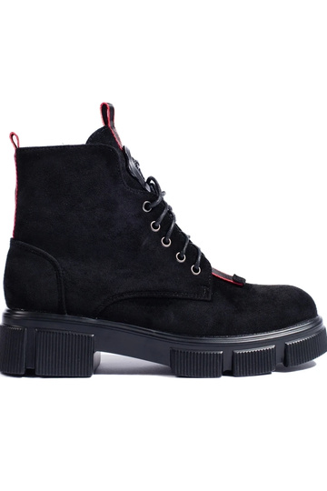 Lichte suède veterlaarzen...