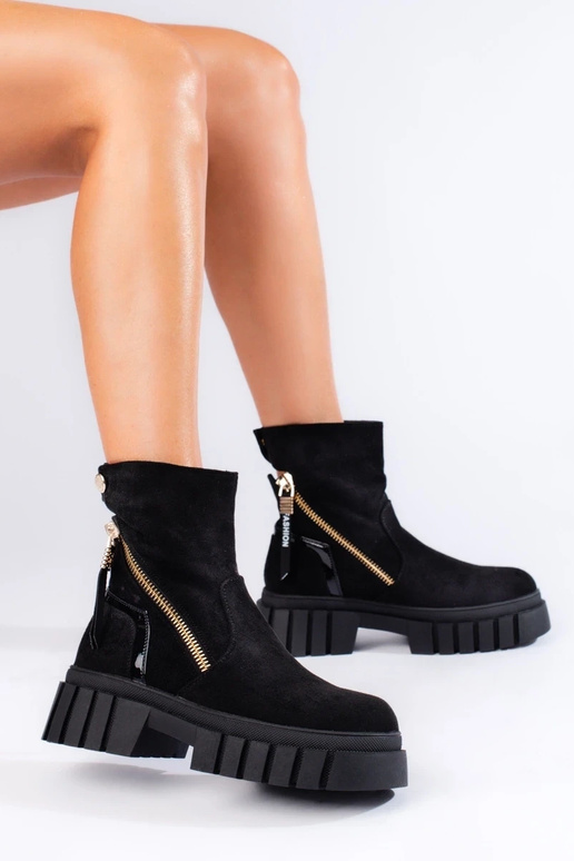 Zwarte suède platformlaarzen voor dames Zwarte suède platformlaarzen voor dames