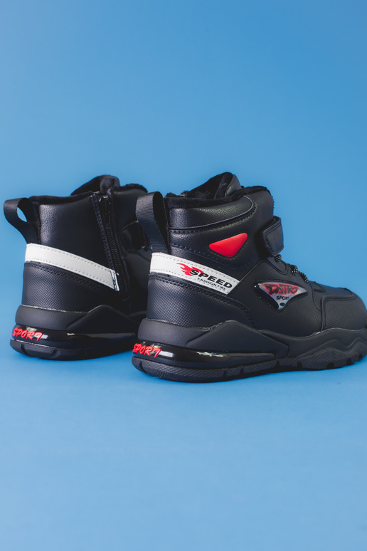 met veters schoenen jongens...