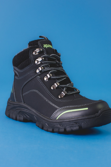 zwarte trekkingschoenen... 2