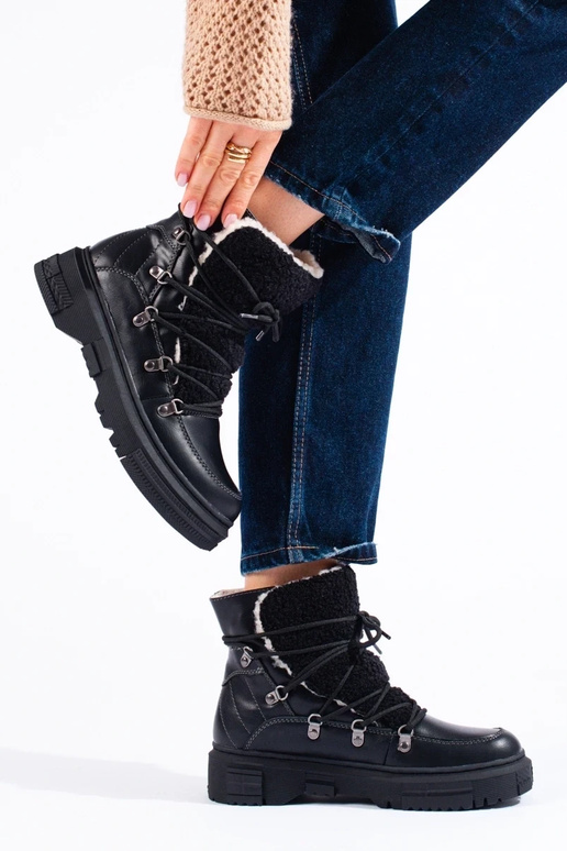 zwarte dames snowboots met schapenvacht