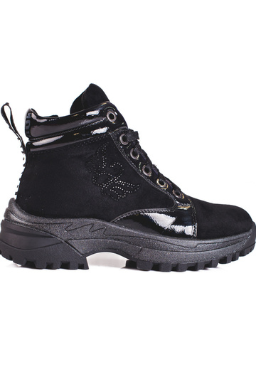 zwarte meisjesschoenen op...