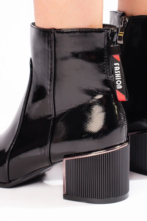 zwarte damesschoenen met lakeffect zwarte damesschoenen met lakeffect