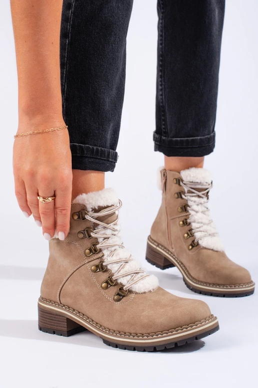 schoenen voor dames met schapenvacht... schoenen voor dames met schapenvacht...