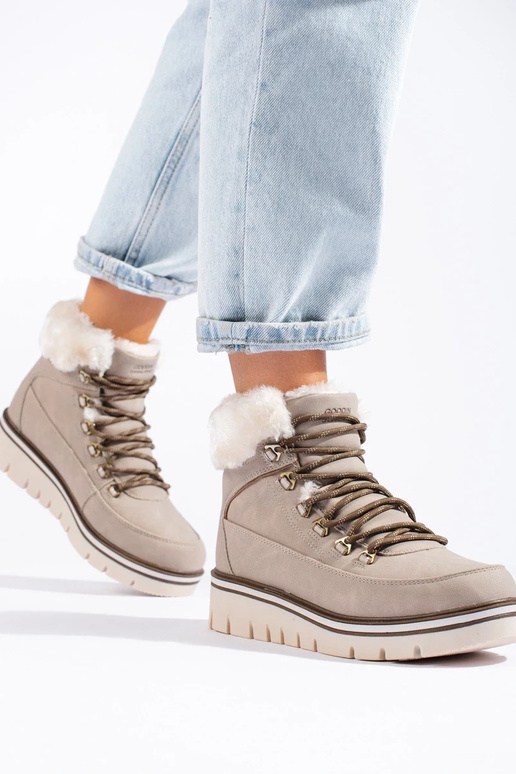 Dameslaarzen met platform in beige kleur