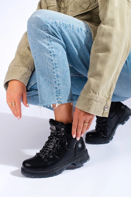 zwarte laarzen gemaakt van eco-leer zwarte laarzen gemaakt van eco-leer