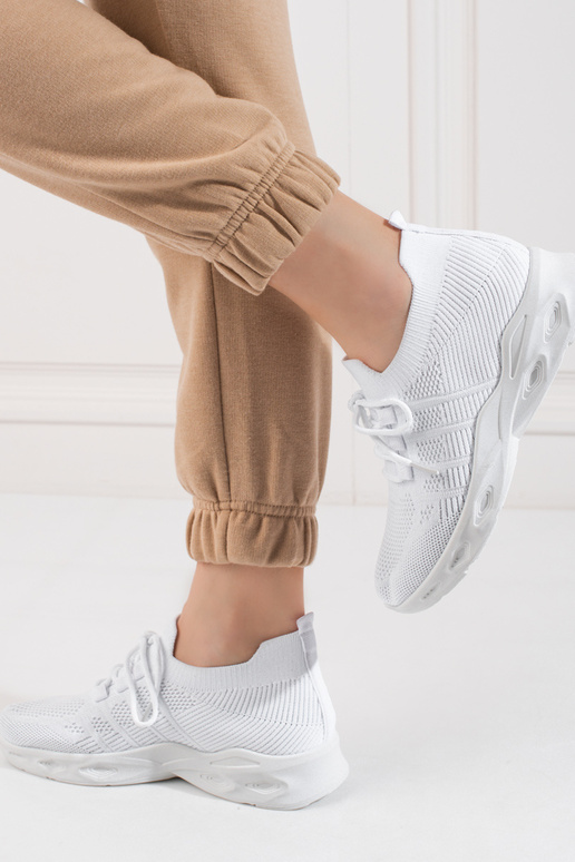 Witte stoffen sportieve sandalen Witte stoffen sportieve sandalen