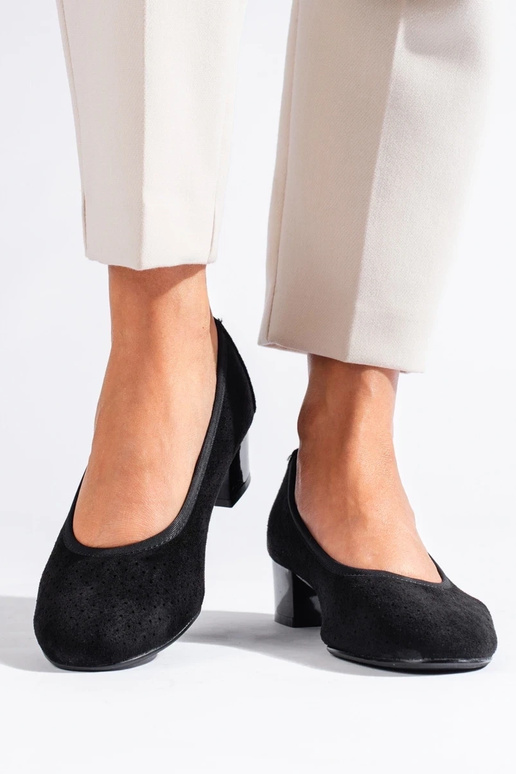 met opengewerkte elementen hoge... met opengewerkte elementen hoge...