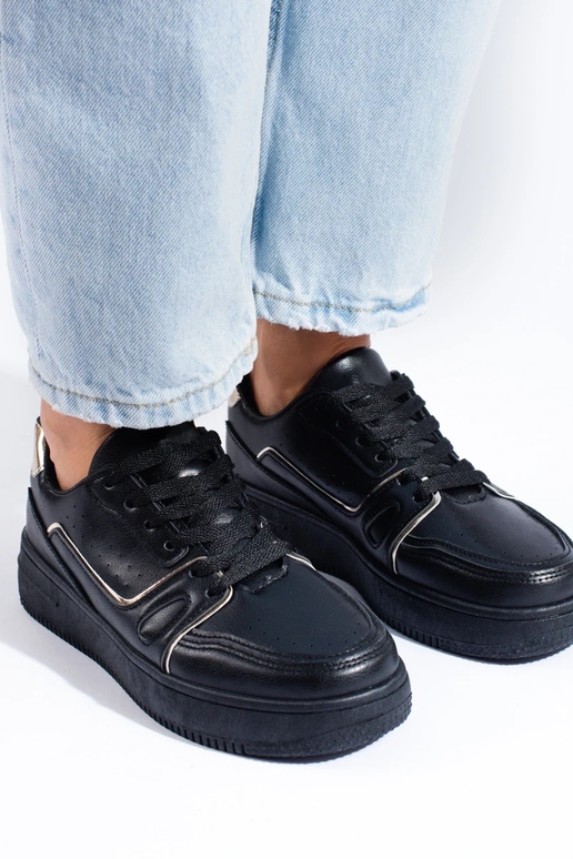 zwarte Sneakers model schoenen met... zwarte Sneakers model schoenen met...