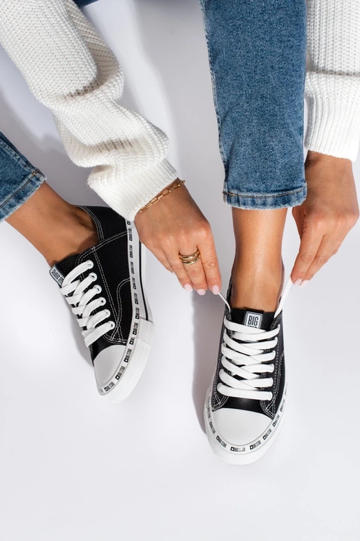 Klassiek model Damesschoenen zwarte... Klassiek model Damesschoenen zwarte...