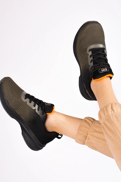 Sportieve schoenen in zwarte kleur DK Sportieve schoenen in zwarte kleur DK