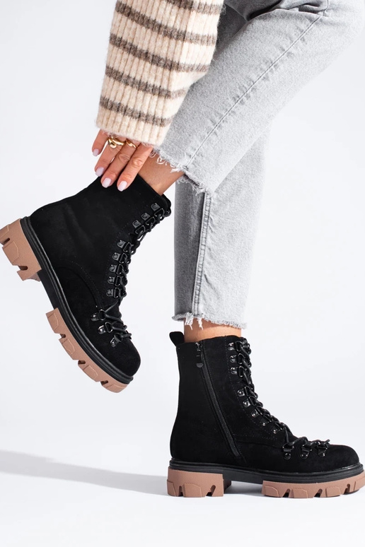Vinceza suède veterlaarzen in het zwart Vinceza suède veterlaarzen in het zwart