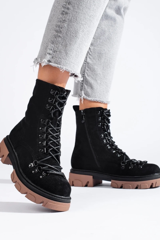 Vinceza suède veterlaarzen in het zwart Vinceza suède veterlaarzen in het zwart