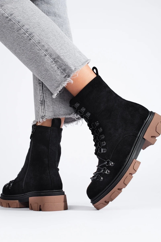 Vinceza suède veterlaarzen in het zwart Vinceza suède veterlaarzen in het zwart