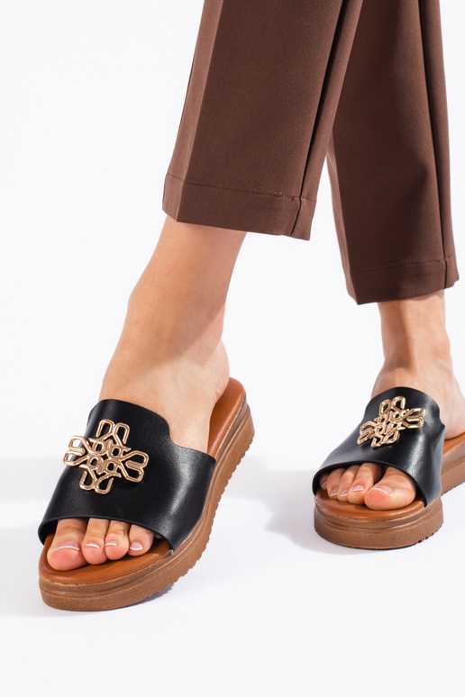 Modieuze damesslippers in de kleur zwart Modieuze damesslippers in de kleur zwart