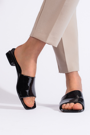zwarte pantoffels 2