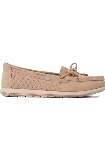 beige damesmocassins