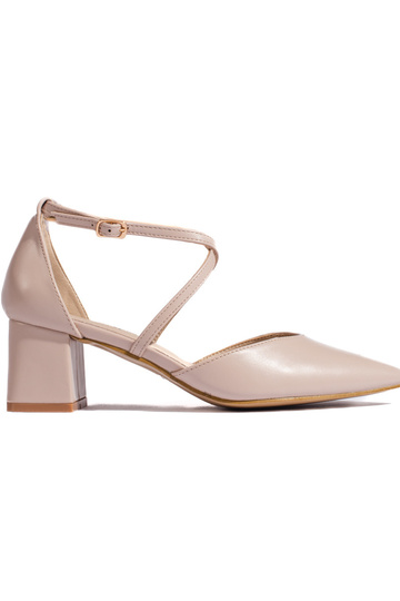 beige sandalen