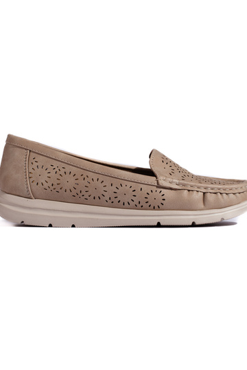 beige mocassins voor dames...
