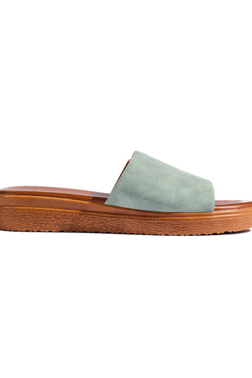 groene pantoffels met plateau