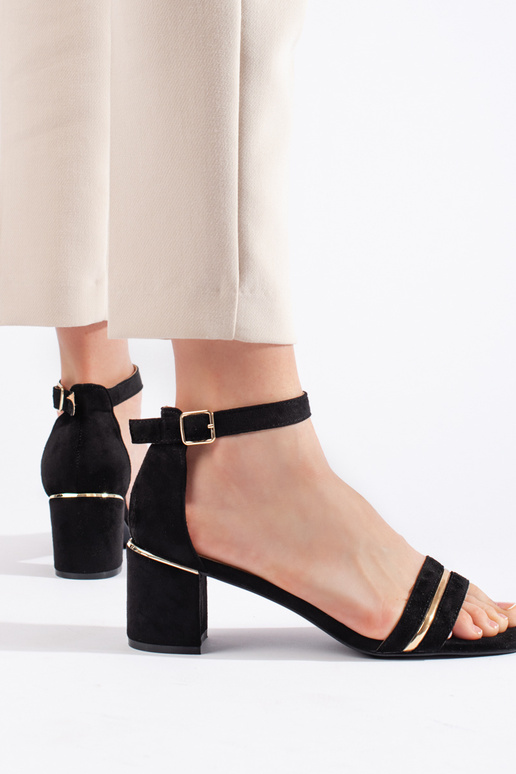 zwarte suède sandalen met hak