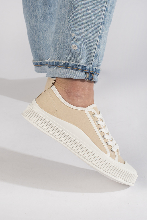 Beige sneakers met platform