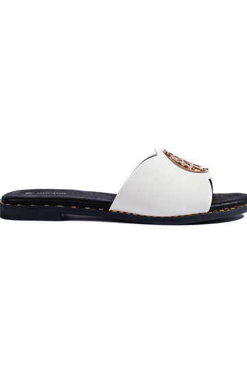 Witte pantoffels in...