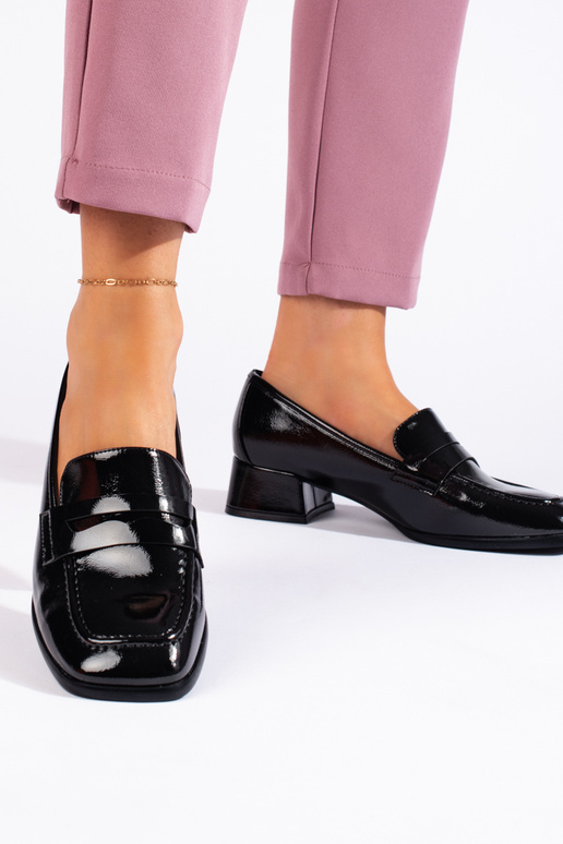 Mocassins met lakeffect in zwart van... Mocassins met lakeffect in zwart van...