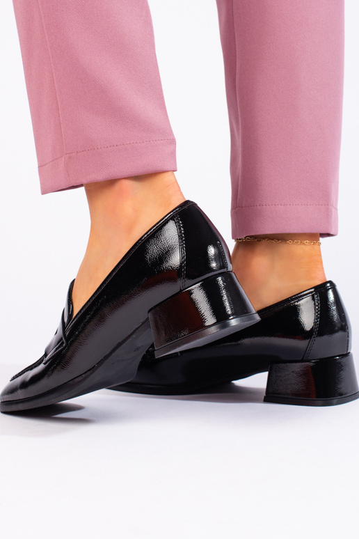 Mocassins met lakeffect in zwart van... Mocassins met lakeffect in zwart van...