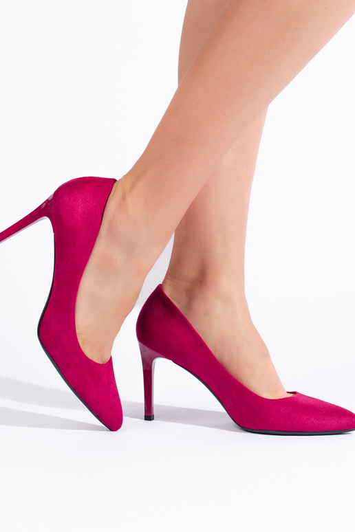 Klassiek model hoge hakken in felroze... Klassiek model hoge hakken in felroze...