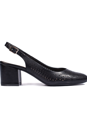 met opengewerkte elementen,...