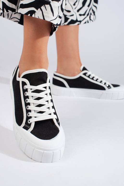 Zwarte damesschoenen Zwarte damesschoenen