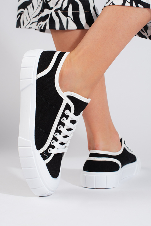 Zwarte damesschoenen Zwarte damesschoenen