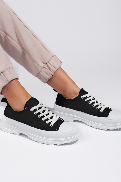 Klassiek model Damesschoenen in de... Klassiek model Damesschoenen in de...