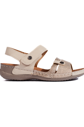 beige sandalen