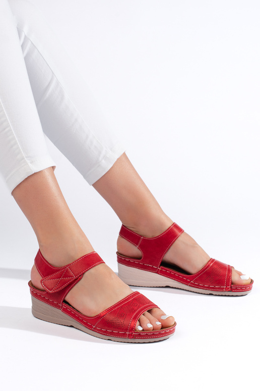 rode sandalen rode sandalen