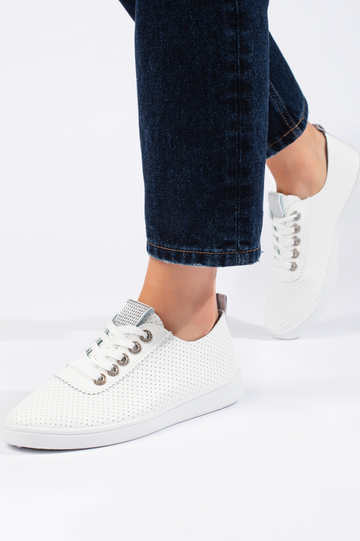 met opengewerkte elementen, witte...