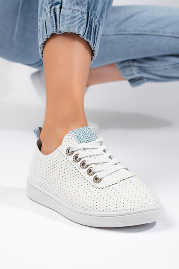 met opengewerkte elementen,... 2