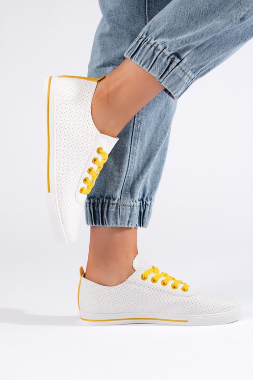 Witte klassiek model dames sneakers Witte klassiek model dames sneakers