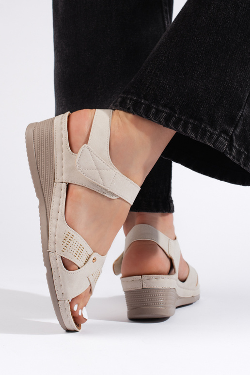 Comfortabele damessandalen met klein...