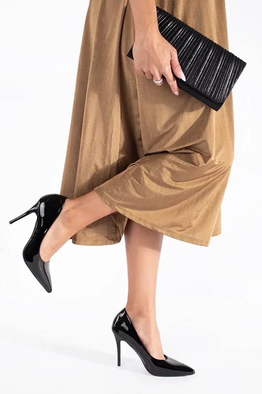 Klassiek model zwarte hoge hakken