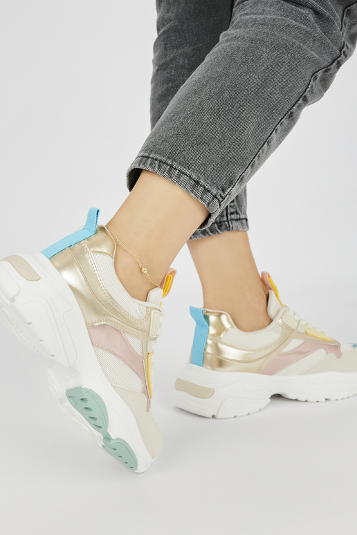 Sportieve damesschoenen met dikke zool Sportieve damesschoenen met dikke zool