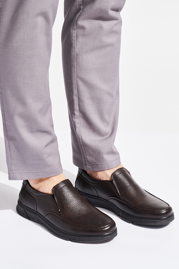 bruine mocassins voor heren... 2